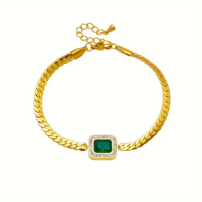 Elegant Gold Bracelet with Refined Details