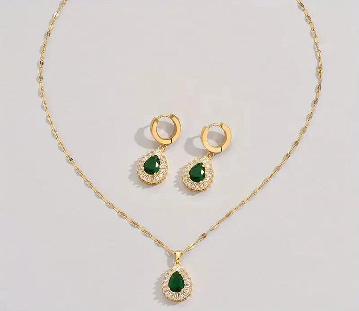 Elegant Gold Necklace with Subtle Pendants