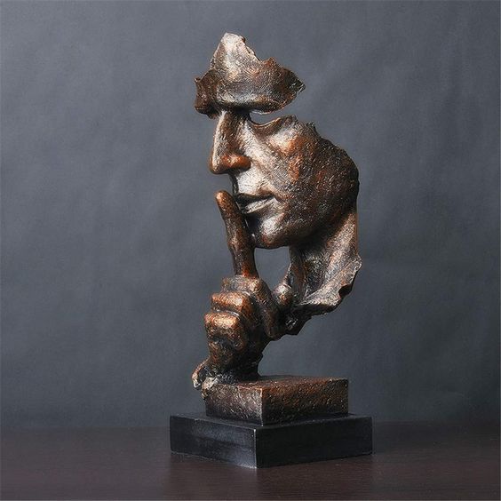 Serenity Sculpt – Abstract Sculpture for Calm Reflection in Your Interior