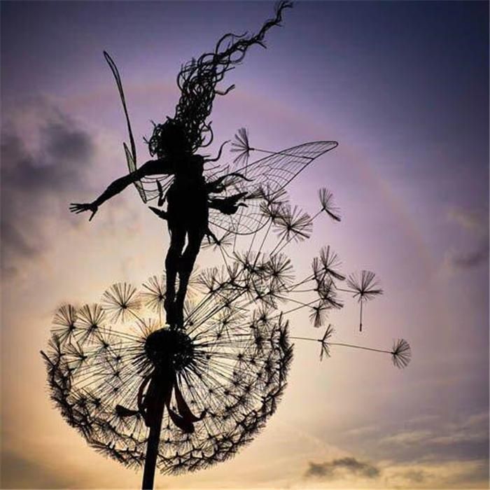 EnchantaLuxe Garden Stake | Handmade Magical Metal Garden Decoration for Enchanting Outdoor Spaces