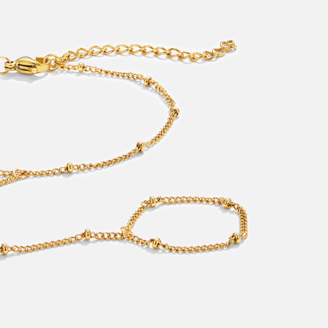 Elegant silver bracelet with refined details