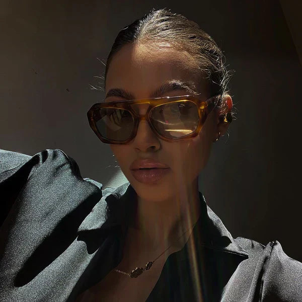 Fashionable Sunglasses with Glamorous Details – Nova