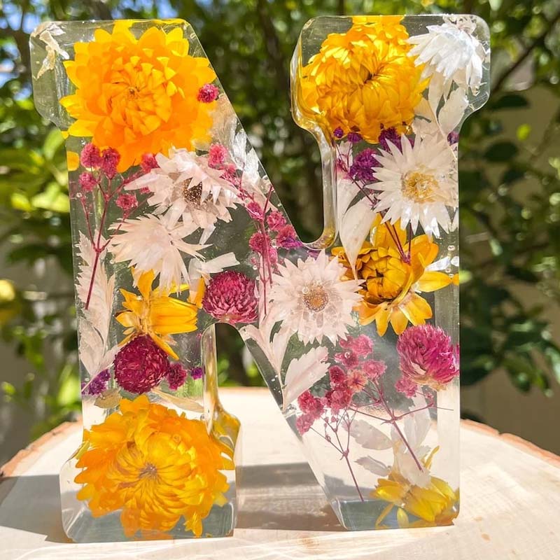 LumiFlair Floral Initial Night Light | Personalised Resin Light with Soft LED Light