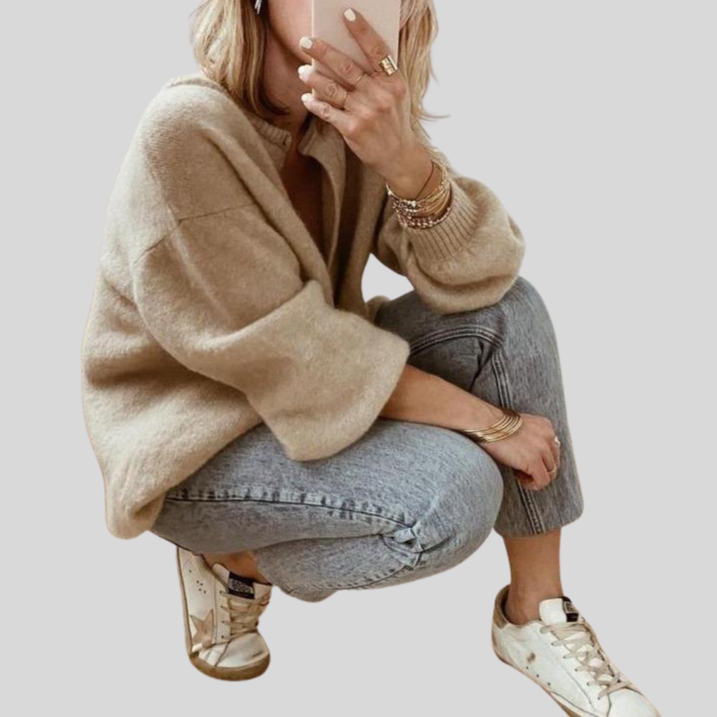 Knitted Button Cardigan – Stylish Layer for Everyday Looks