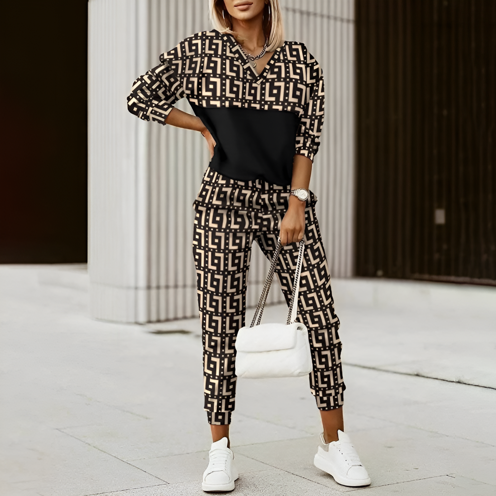 Women’s Tracksuit Set