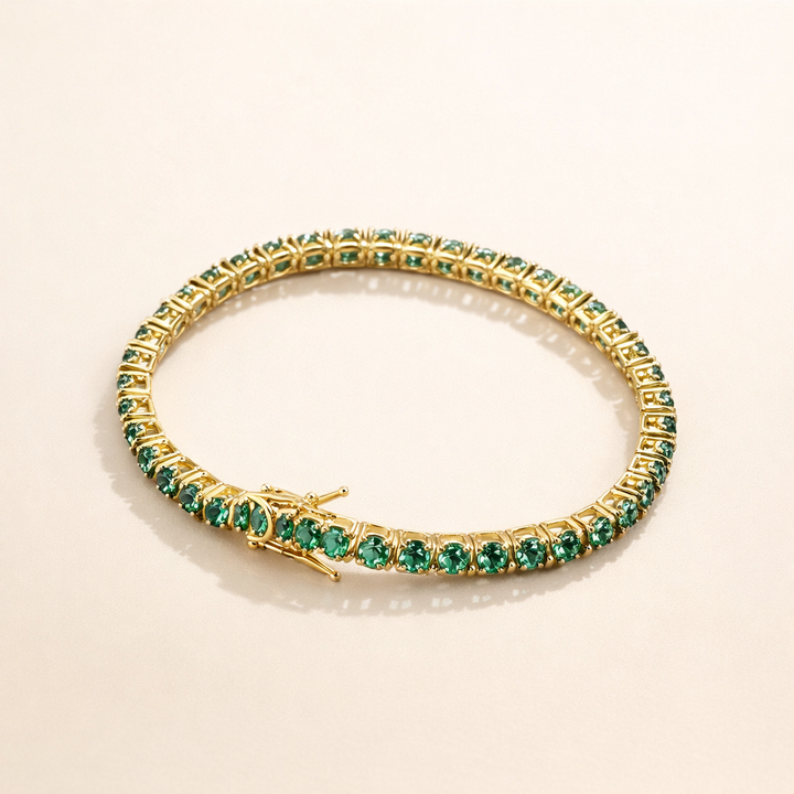 Elegant gold-coloured bracelet with refined details