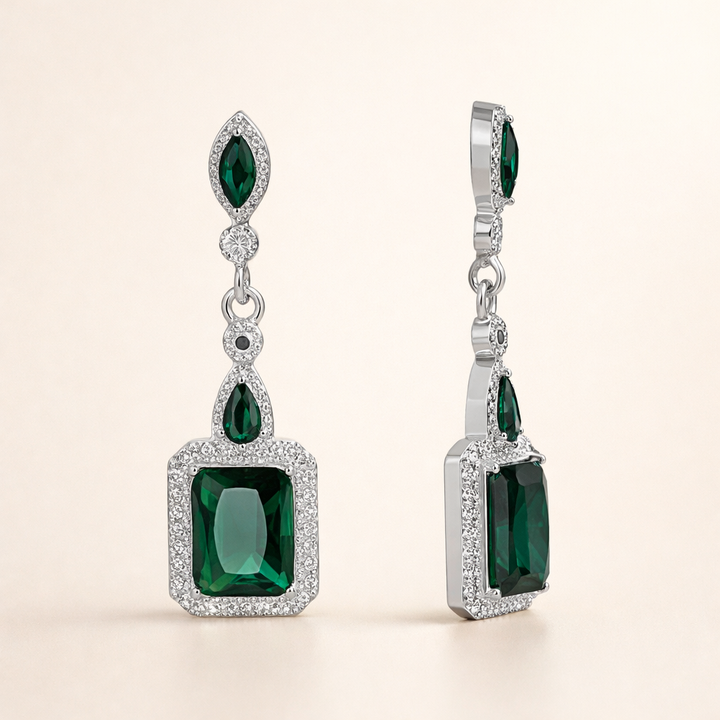 Elegant White Gold Earrings with Refined Details