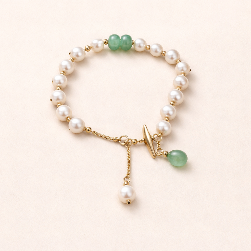 Soft Sea Pearl Bracelet with Refined Details