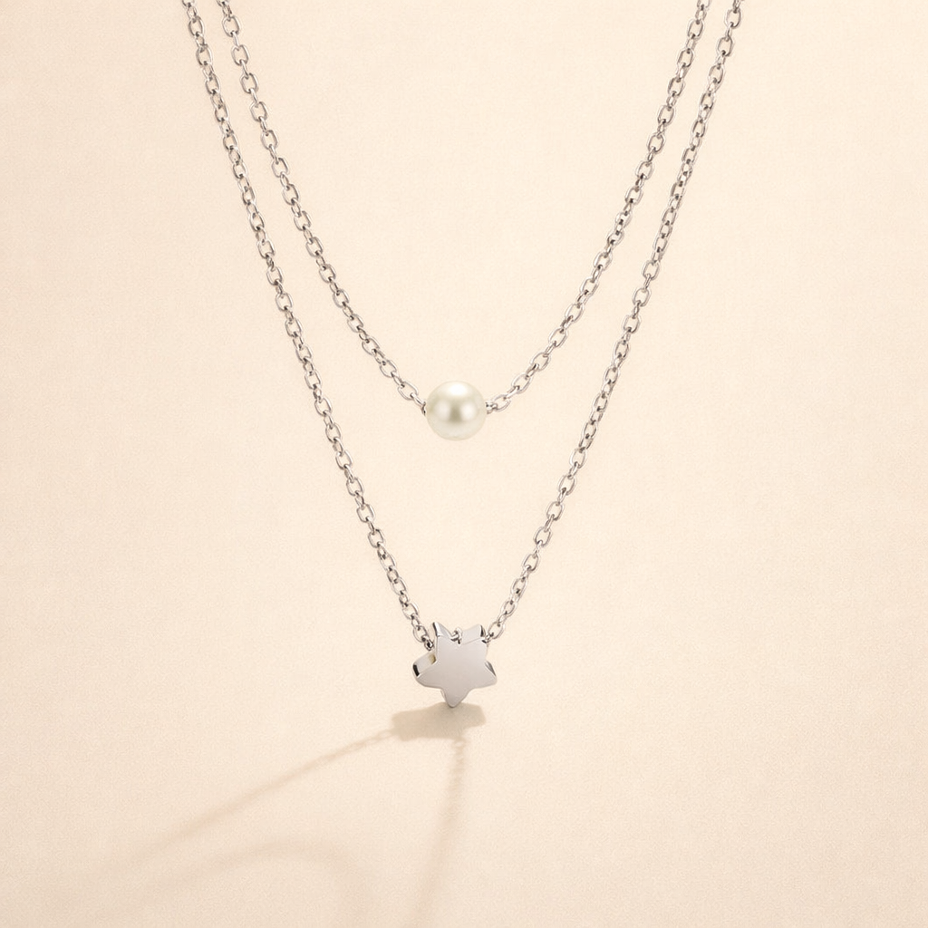 Refined silver necklace with stars and pearls
