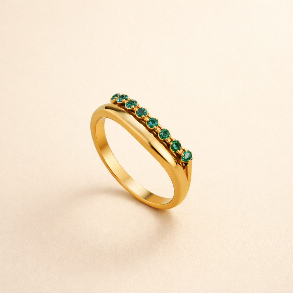 Layered ring in emerald green with refined finish