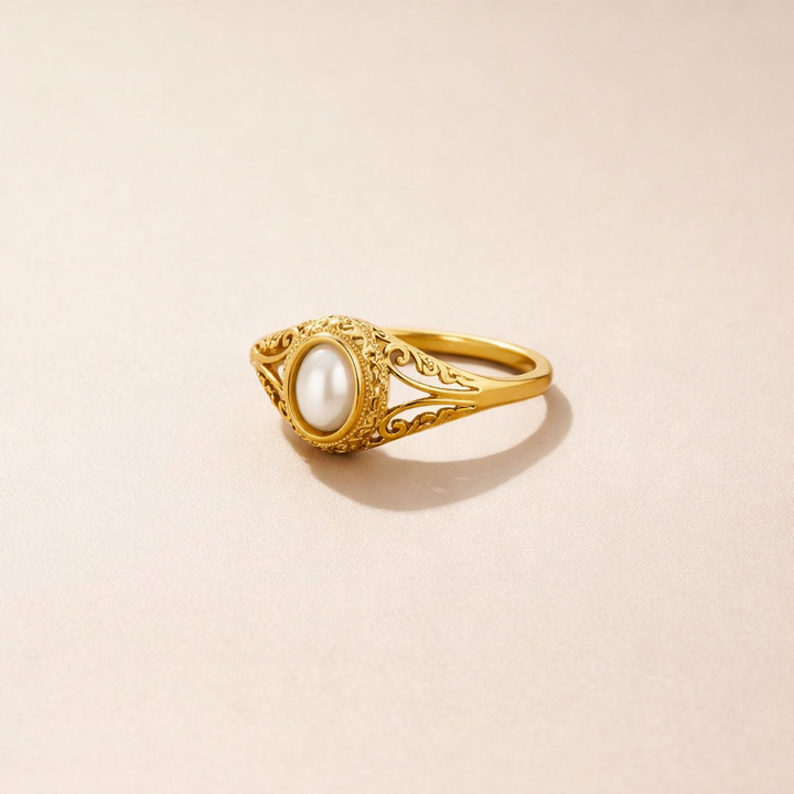 Elegant pearl ring in vintage style