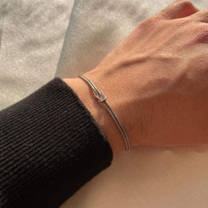 Elva Minimalist Knot Bracelet