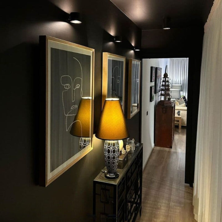 Cordless LED Wall Light with 360° Rotation, Touch Dimming, 3 Light Colours and USB-C Battery