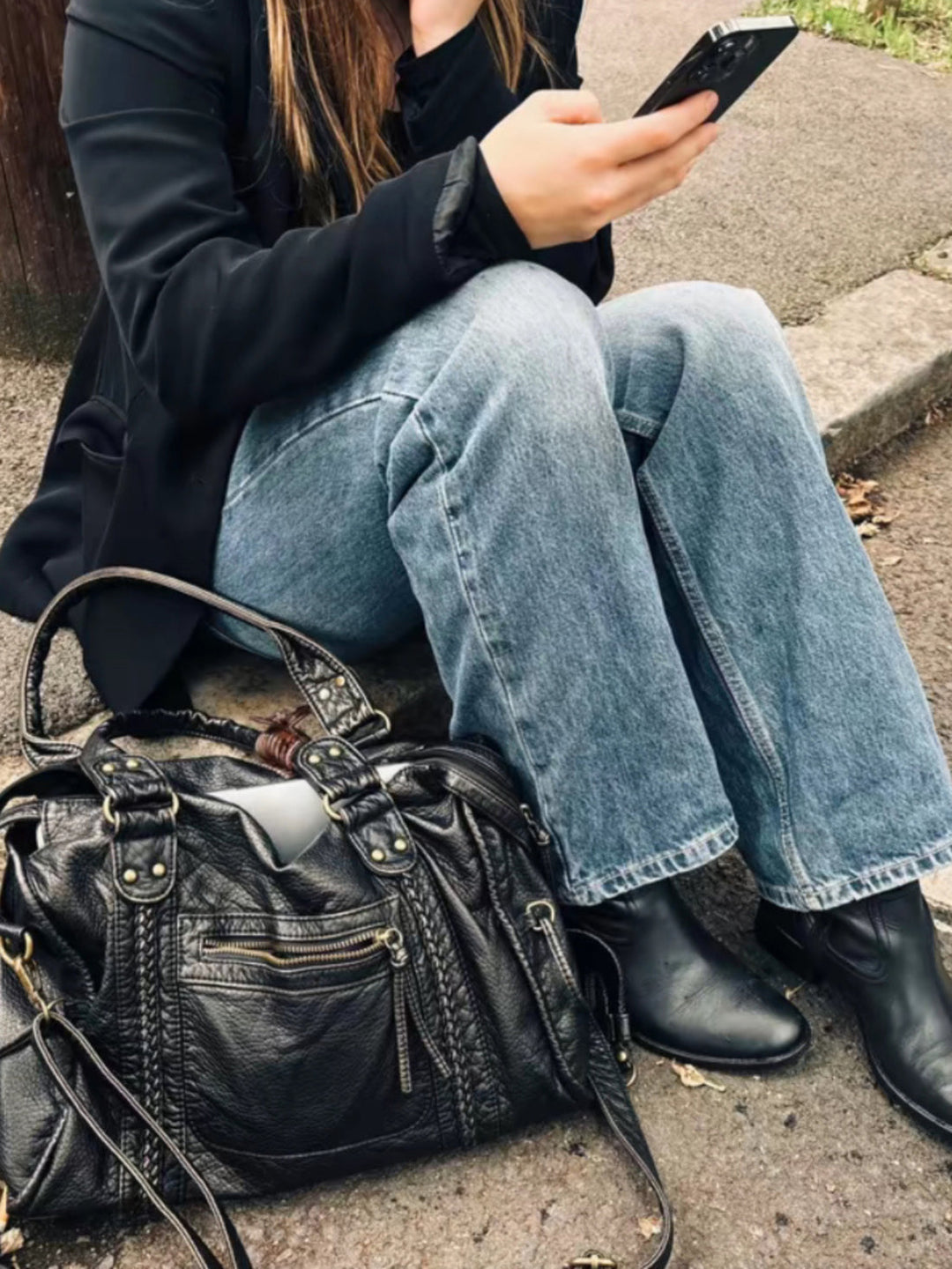 Feminine Elegance Shoulder Bag