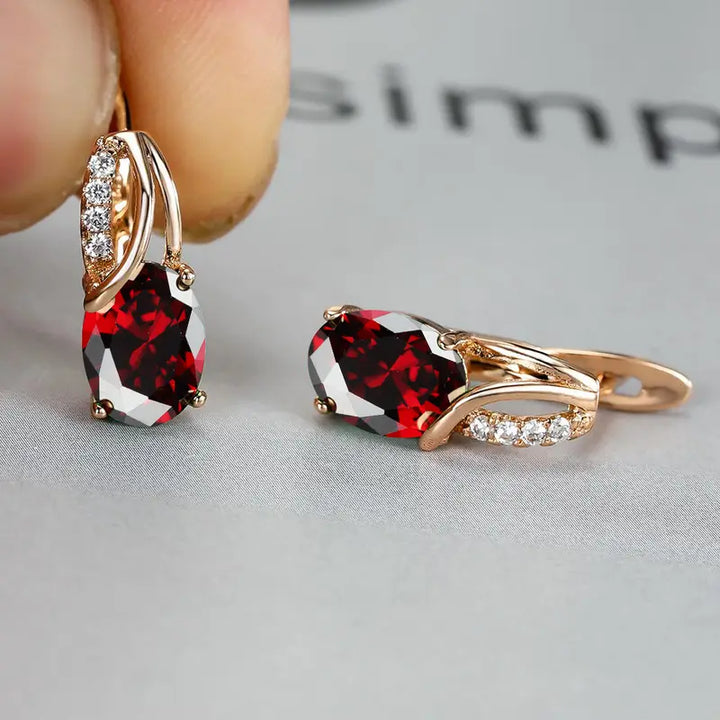 Elegant gold earrings with cubic zirconia stones