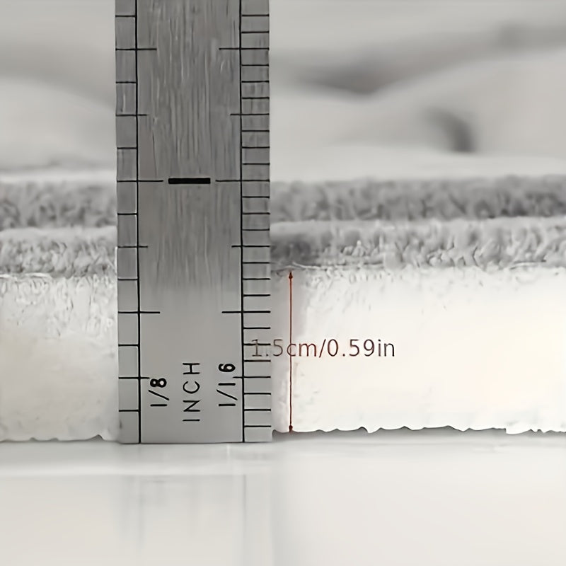 Ultra-Absorbent Bath Mat – Keep Your Bathroom Dry and Stylish