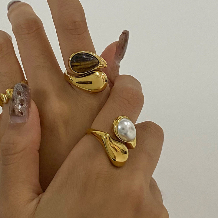 Mara Amber Pearl Ring