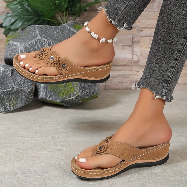 Liana Sandals – Supportive and Stylish for Everyday Wear