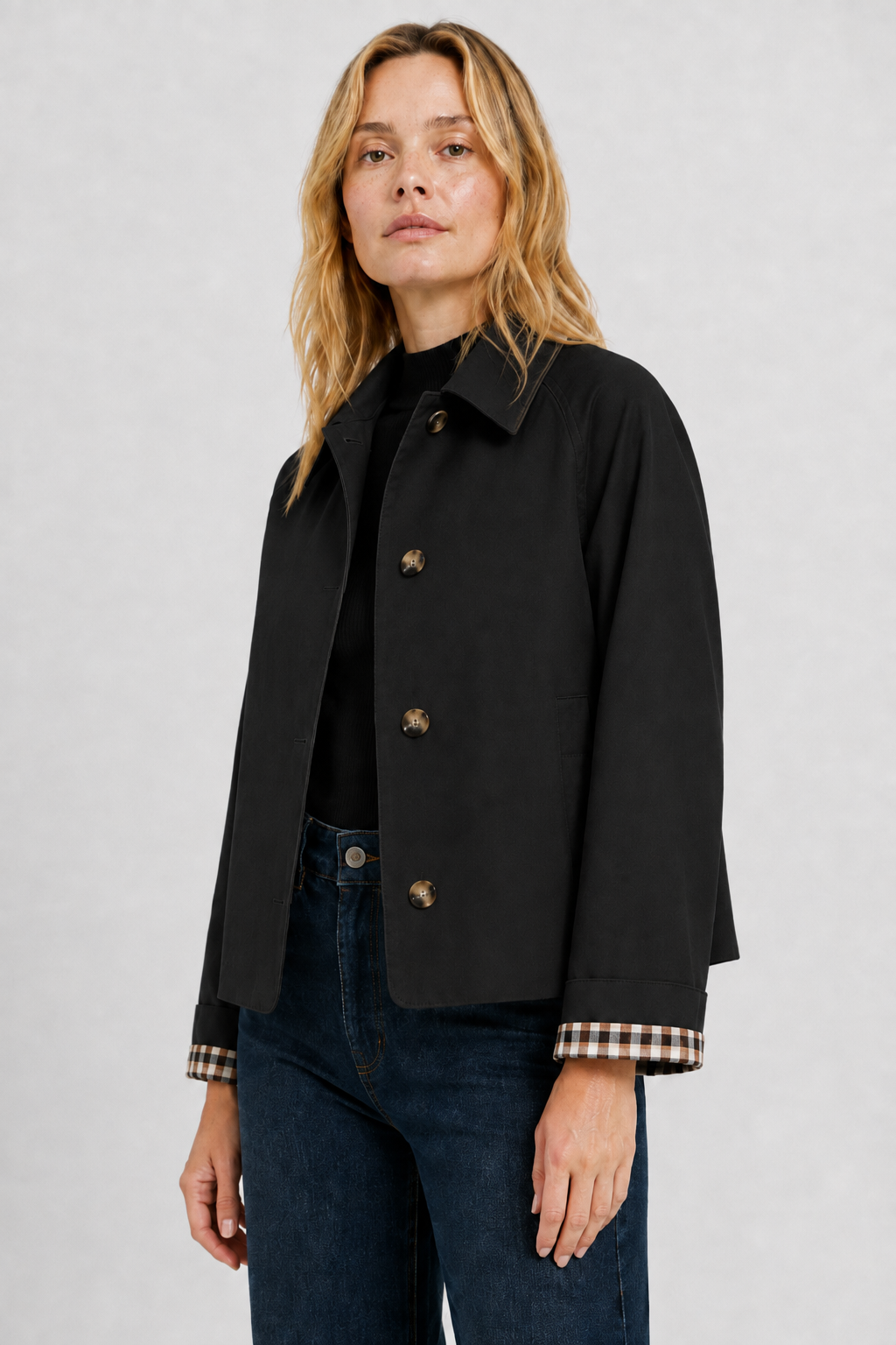 Lightweight Women's Jacket with Loose Fit and Gingham Lining