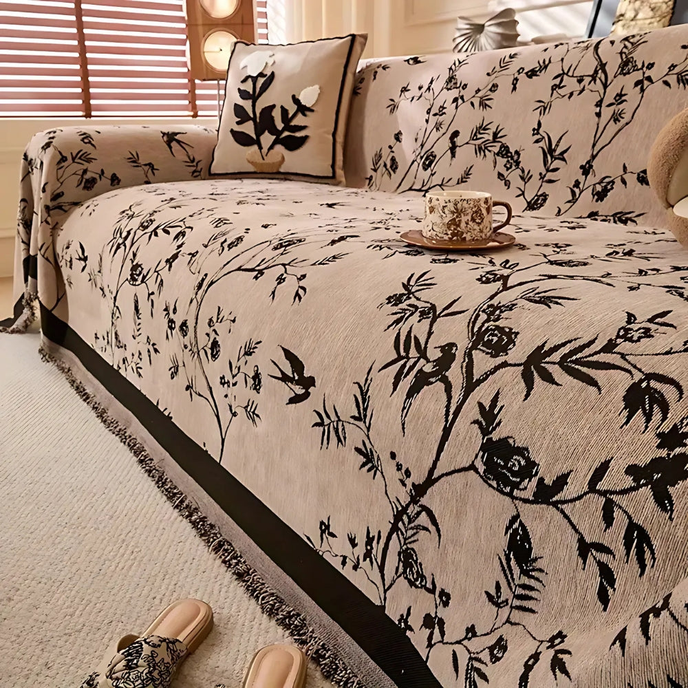 Elegant Floral Patterned Throw with Fringe Trim