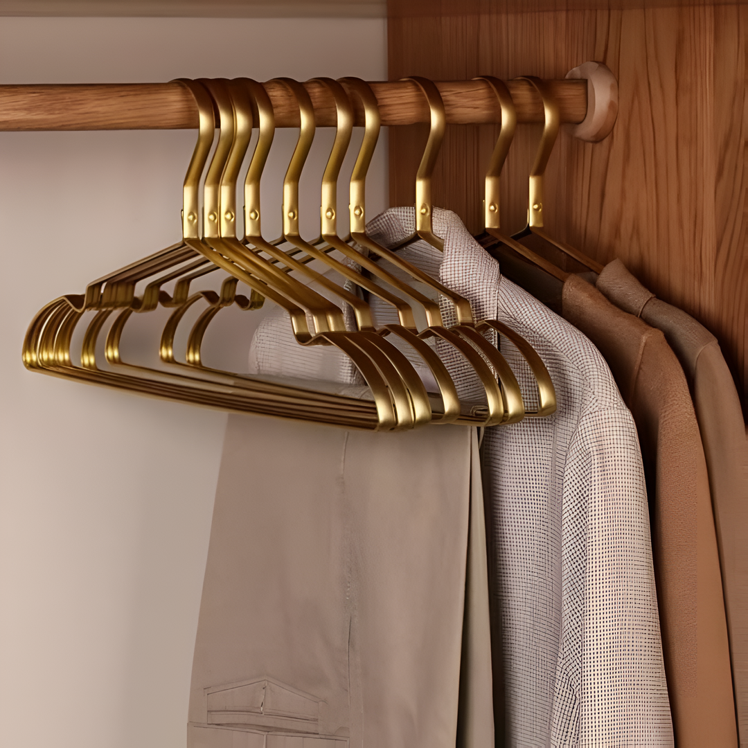 Non-Slip Aluminium Coat Hangers for Wardrobes – Space-Saving and Durable