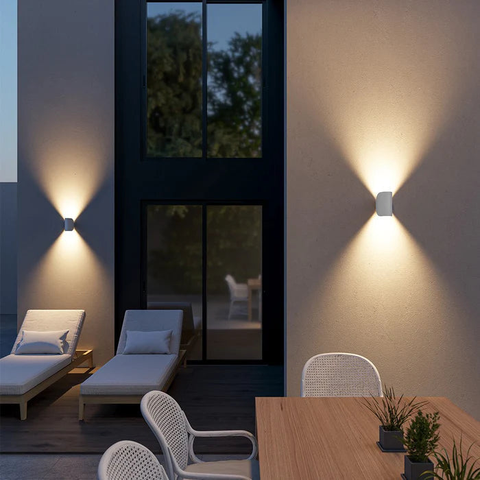Adjustable Up-Down LED Wall Light – Warm Ambient Light, Modern Design