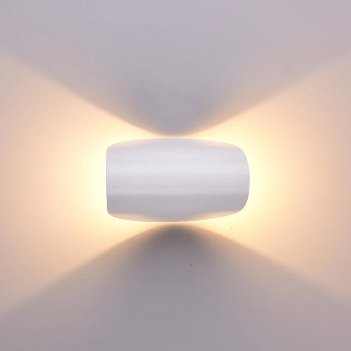 Adjustable Up-Down LED Wall Light – Warm Ambient Light, Modern Design