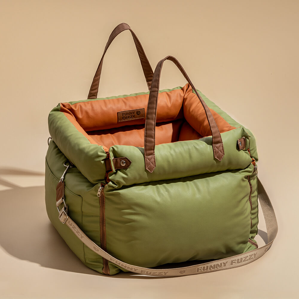 Comfortable Winter Car Seat for Dogs - PawLuxury