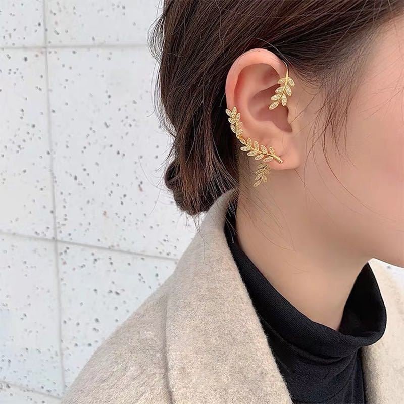 EARELEGANCE – Delicate Adjustable Clip-On Earrings