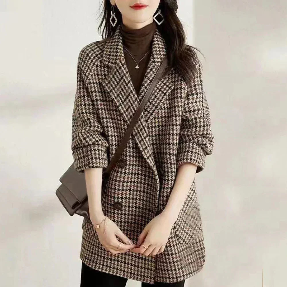 Women’s Coat with Classic Double-Breasted Design