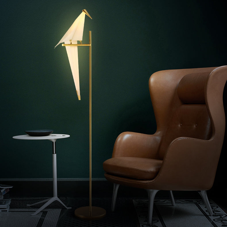 Birdy Origami Table Lamp – Warm Ambient Light and Modern Wing Design