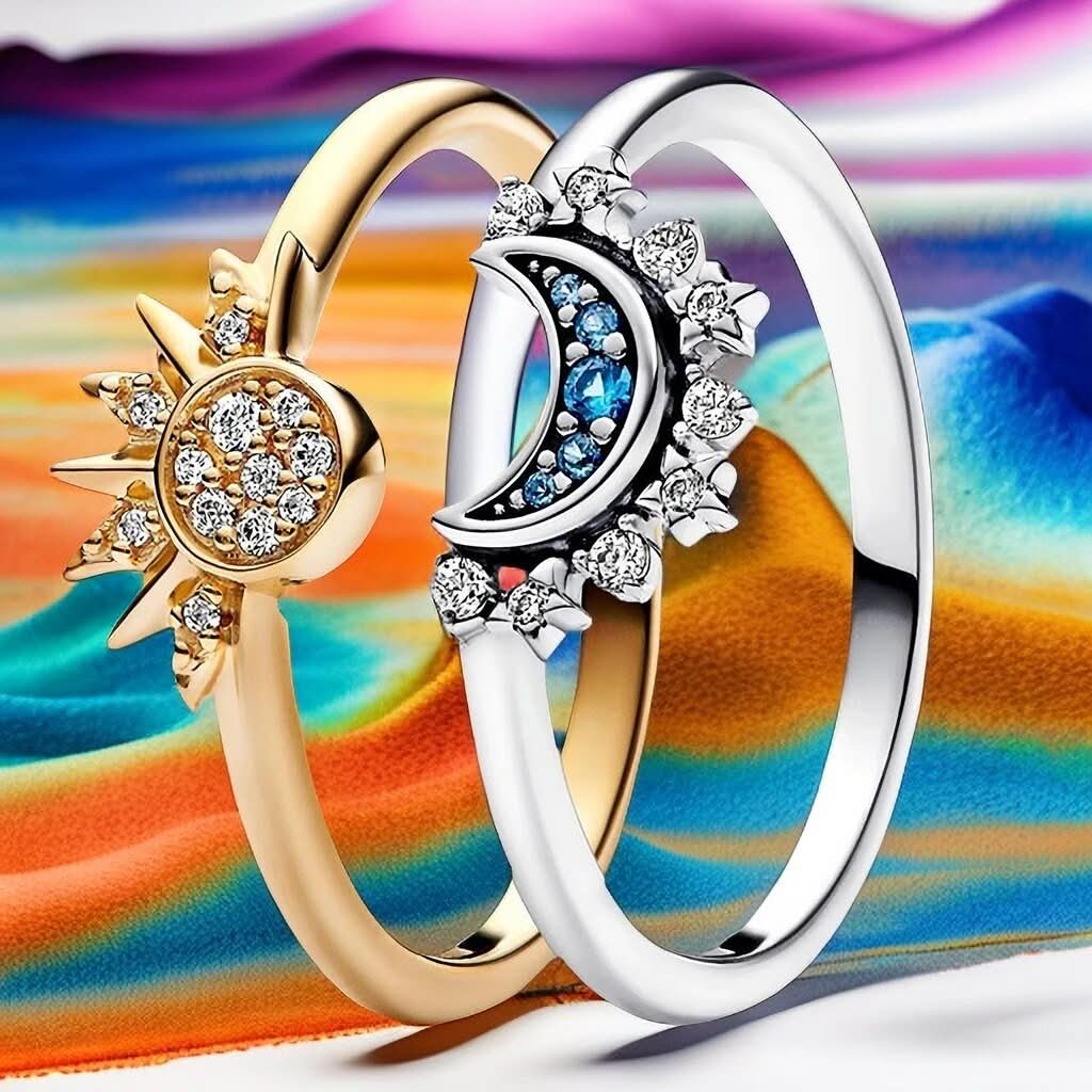 SPARKLING SILVER – Crystal Ring with Moon and Sun Design