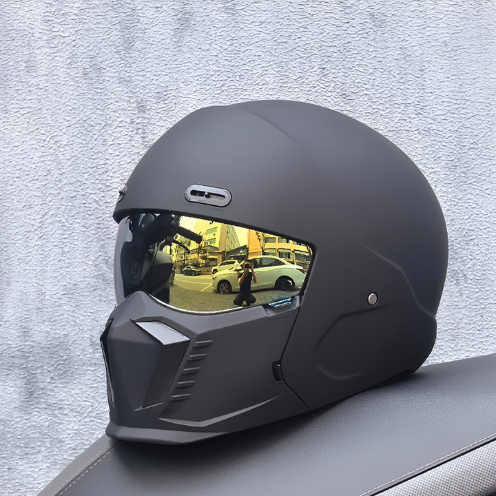 Motorcycle Helmet – DOT and ECE Approved, Timeless Look