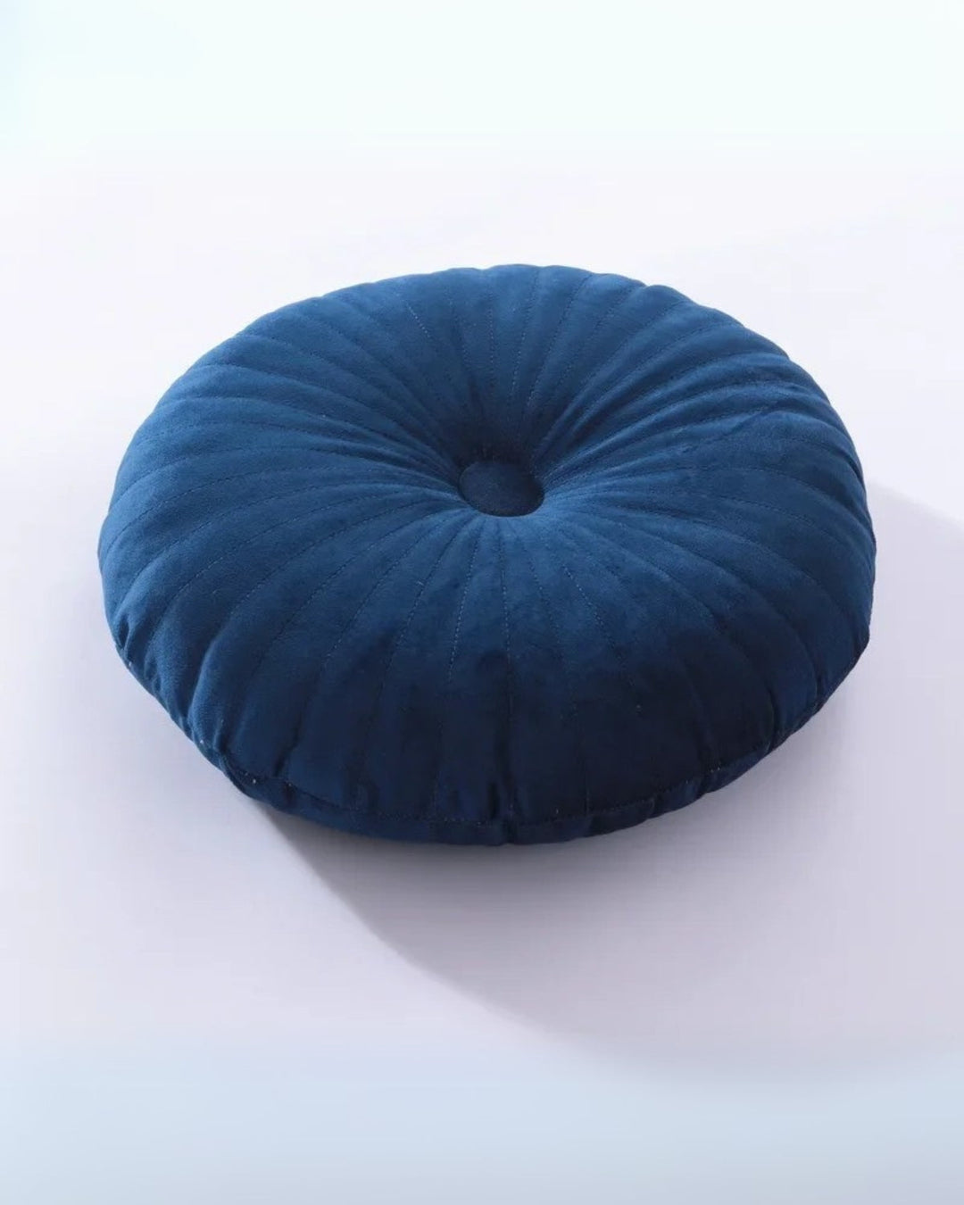 Poetica – Round Cushion in Modern Design