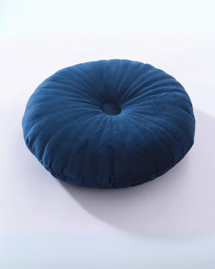 Poetica – Round Cushion in Modern Design