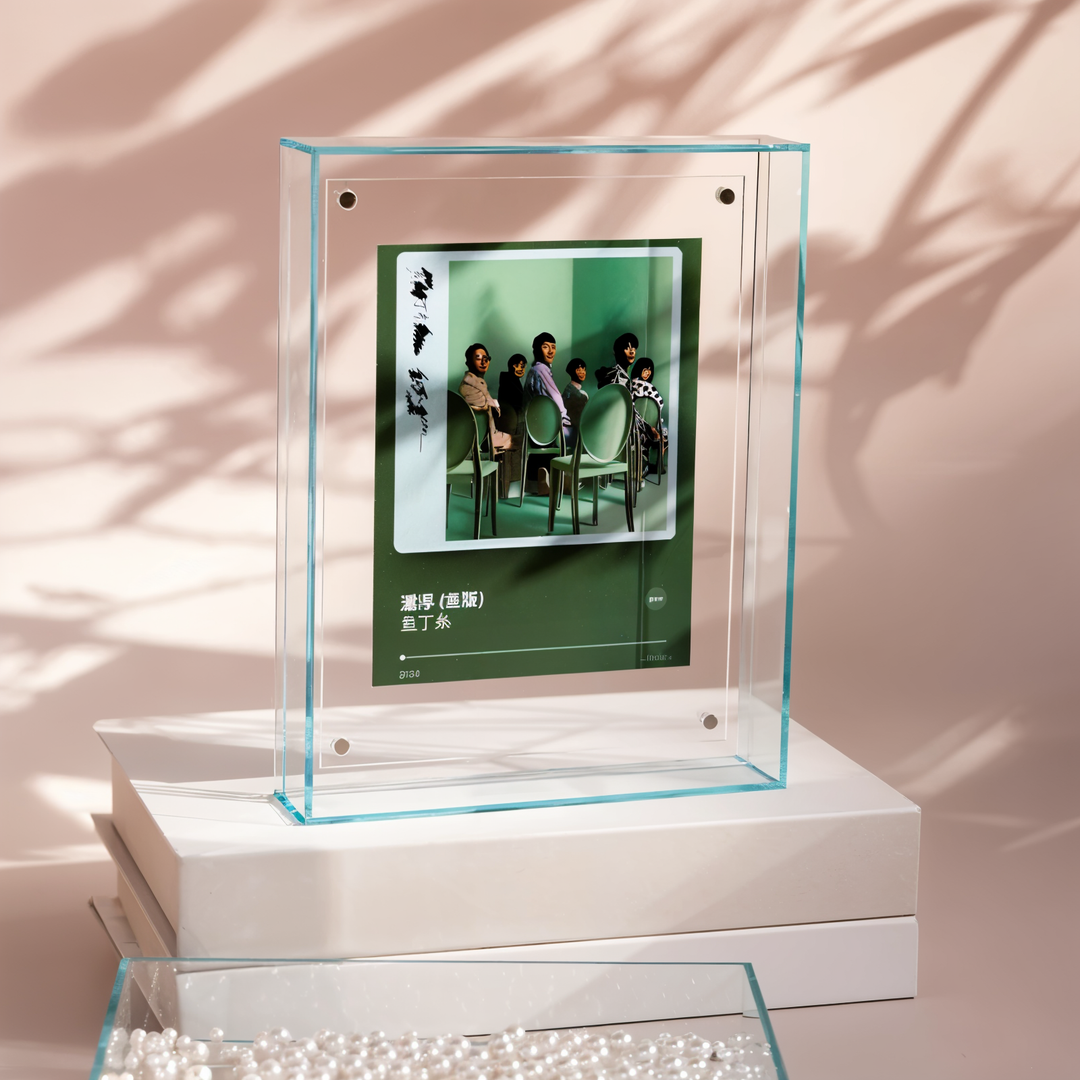 VividAcryl – 80s-Style Neon Acrylic Photo Frames