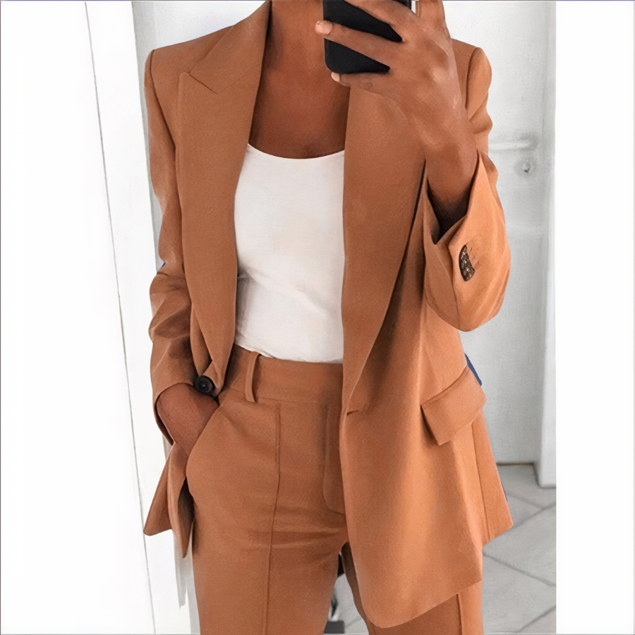 Blazer and Trousers Set – Chic and Professional Style