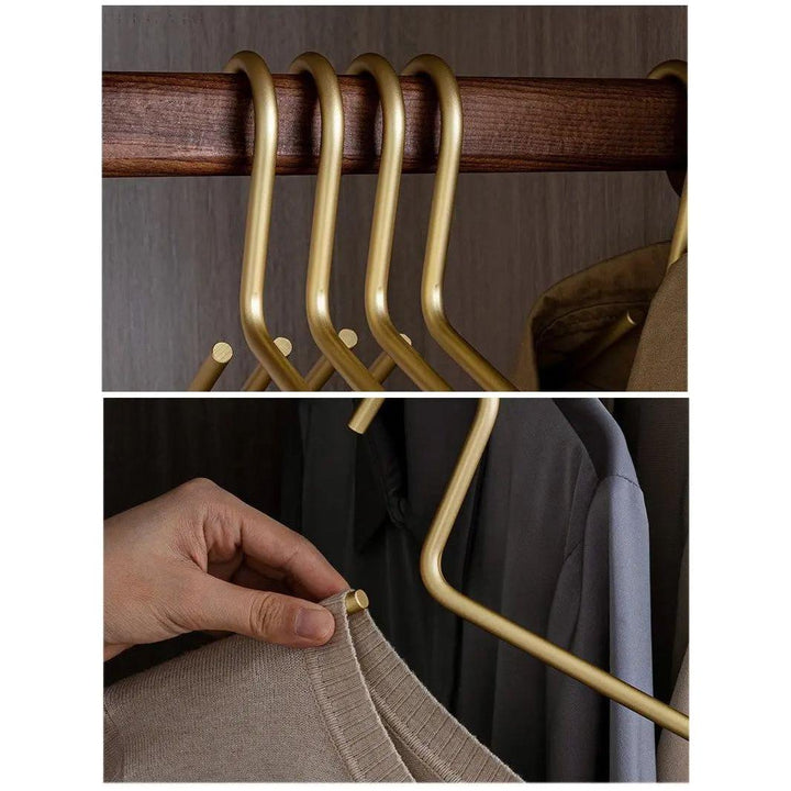 Luxury Non-Slip Hangers - Closura