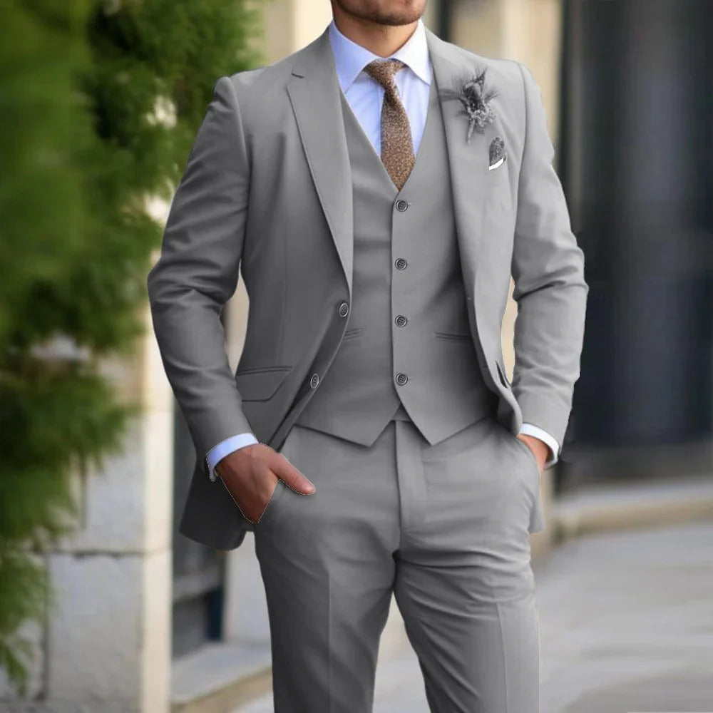 Classic Three-Piece Men's Suit – Timeless Elegance for Every Occasion