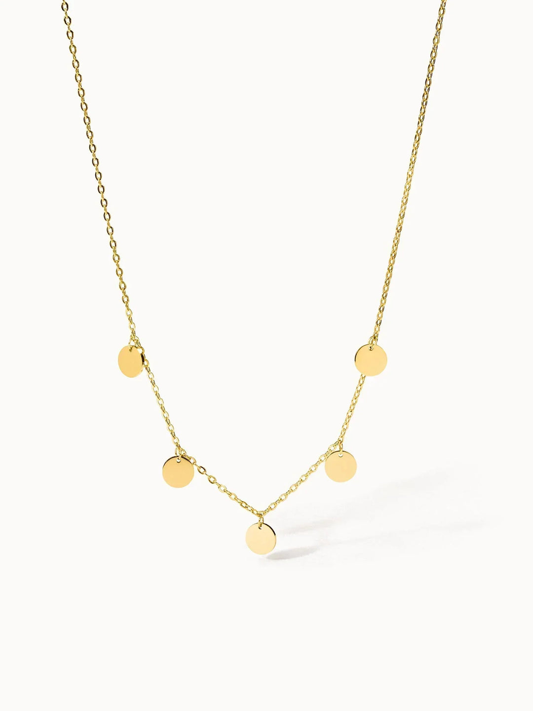 Elegant white gold necklace with a refined look