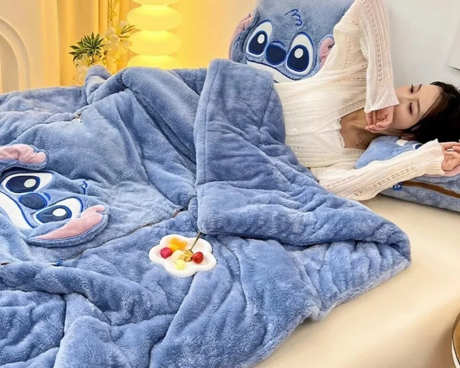 Soft and Cuddly Blanket and Cushion Set - For Warmth and Comfort