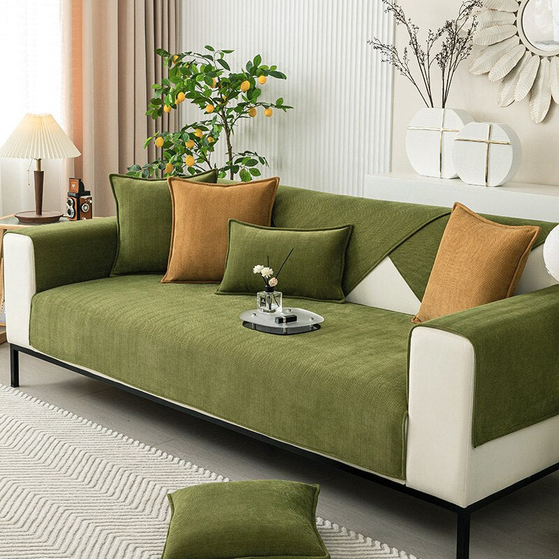 PristineCover – Keep Your Sofa Clean and Scratch-Free!