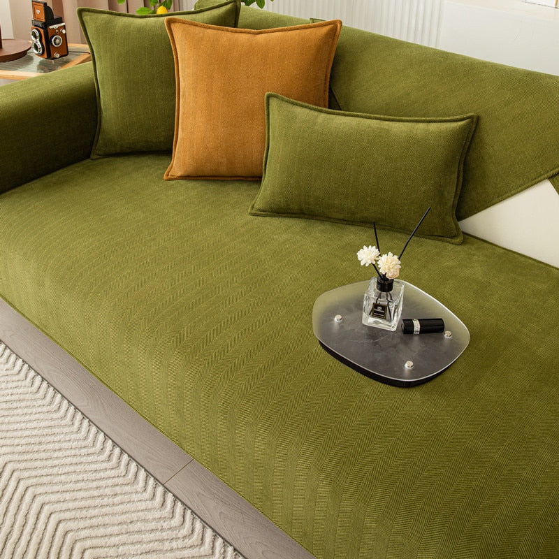 PristineCover – Keep Your Sofa Clean and Scratch-Free!