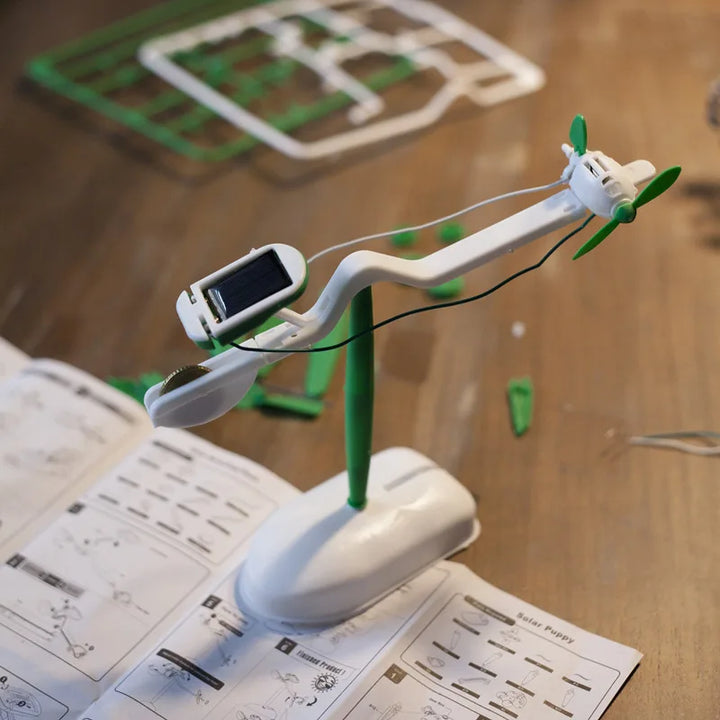 6-in-1 Solar Robot Kit – Build and Learn with Boat, Windmill, Car and More