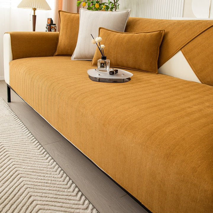 PristineCover – Keep Your Sofa Clean and Scratch-Free!