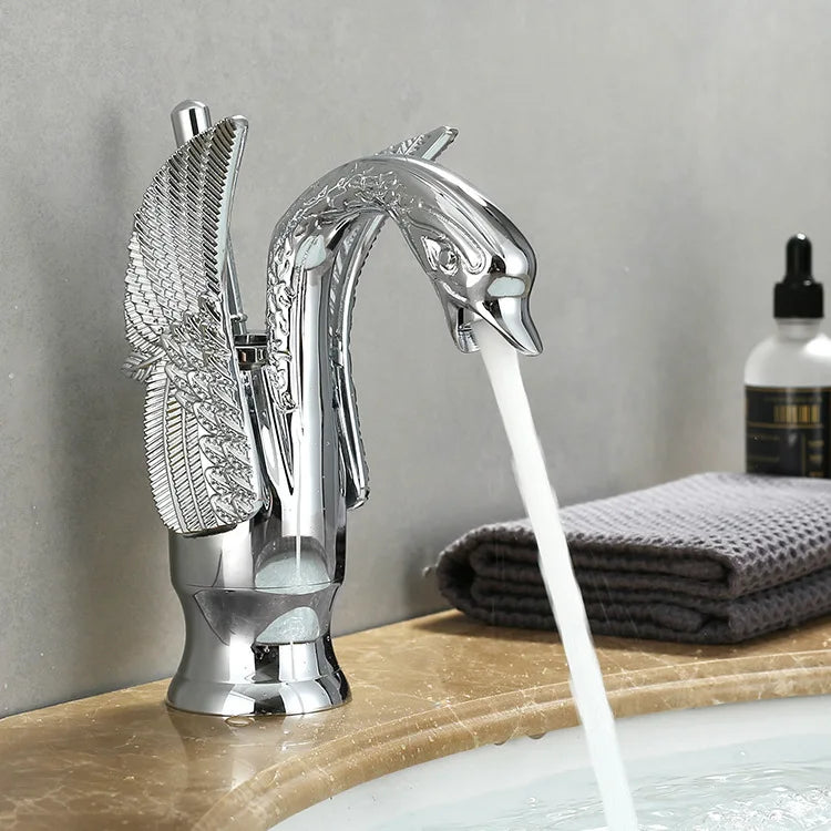 Einhebel-Waschtischarmatur in Gold Swan