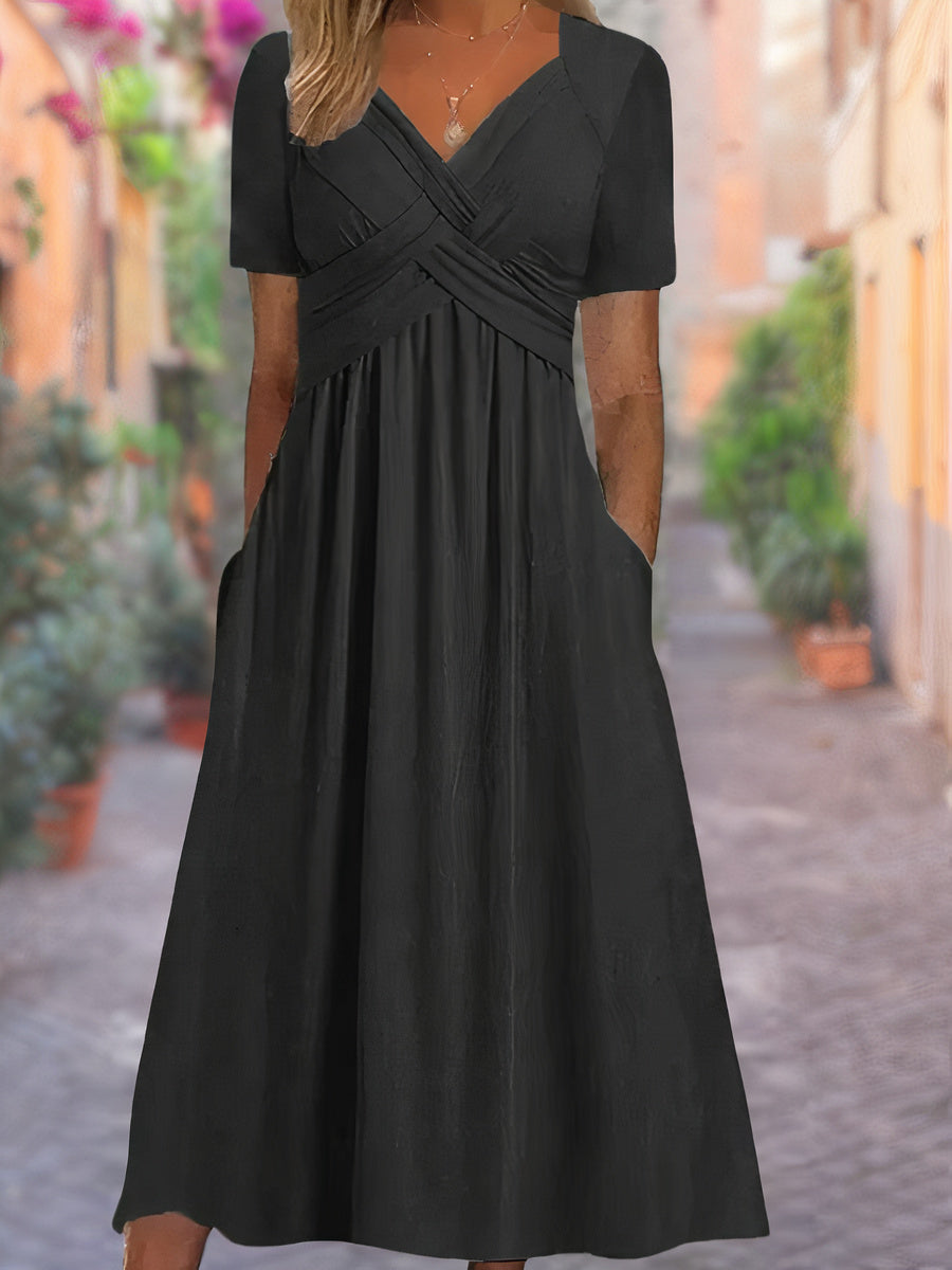 Stylish summer dress with a V-neck - Comfortable and airy