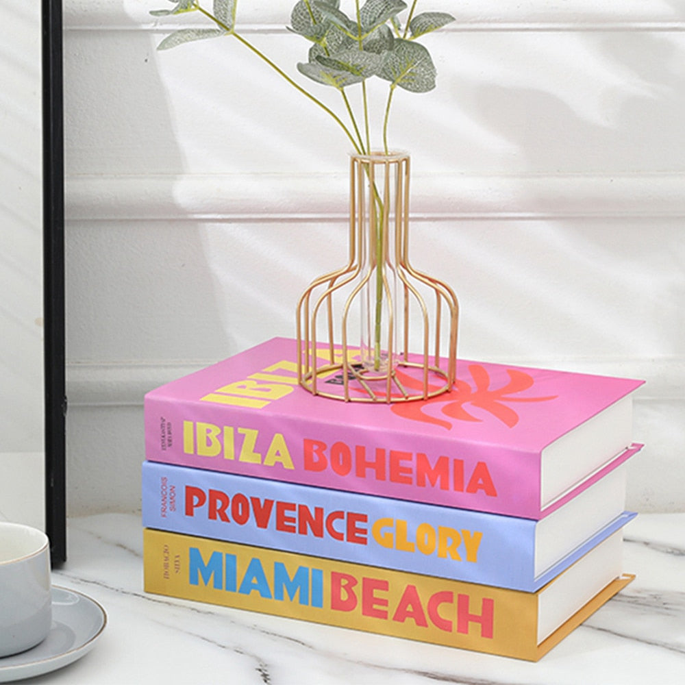 Decorative Books | Make Your Living Room Cosy with This Cheerful Decoration