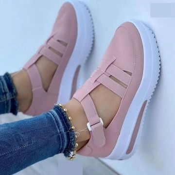 Everyday Shoes – Stylish & Supportive