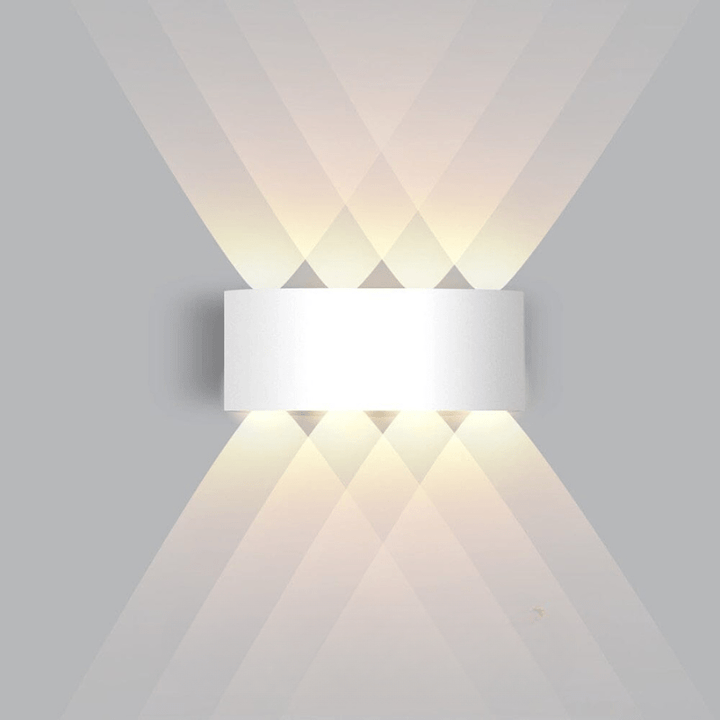 Waterproof LED Outdoor Wall Light – Slim Aluminium, Energy-Saving
